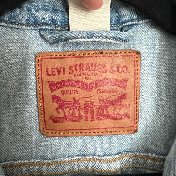 EUC Levi’s Evil Eye Printed Denim Jacket Vest, Size Small - Picture 4 of 6